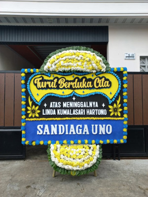Papan Bunga Duka di Sampoiniet